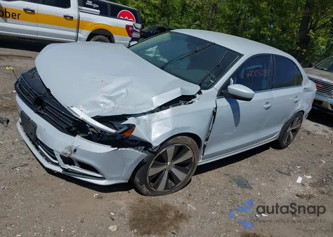 2017 Volkswagen Jetta 1.4T S from USA, damaged, VIN 3VW2B7AJ1HM273912
